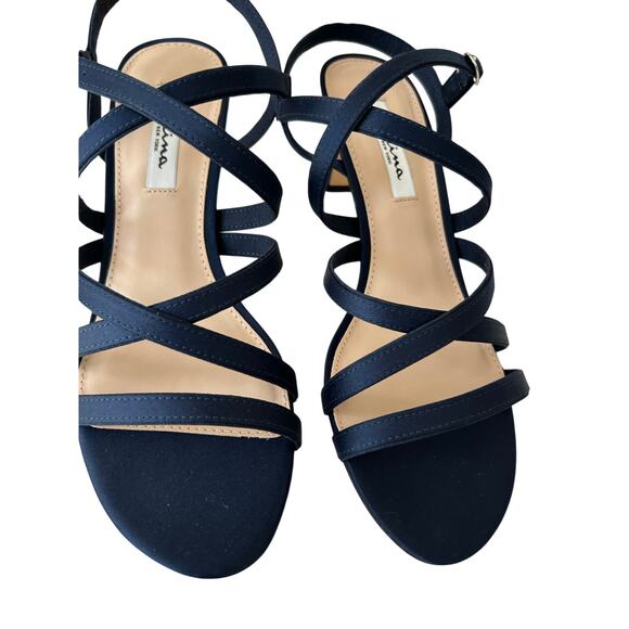 NINA Genaya Women’s New Navy Luster Heels with Adjustable Ankle Strap Size 9.5 M - Picture 8 of 9
